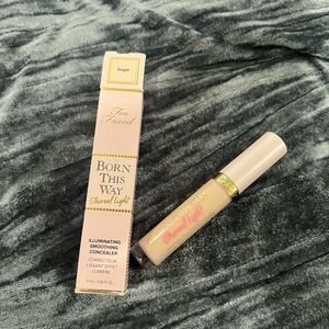 Too Faced Born This Way Ethereal Light Concealer - Sugar